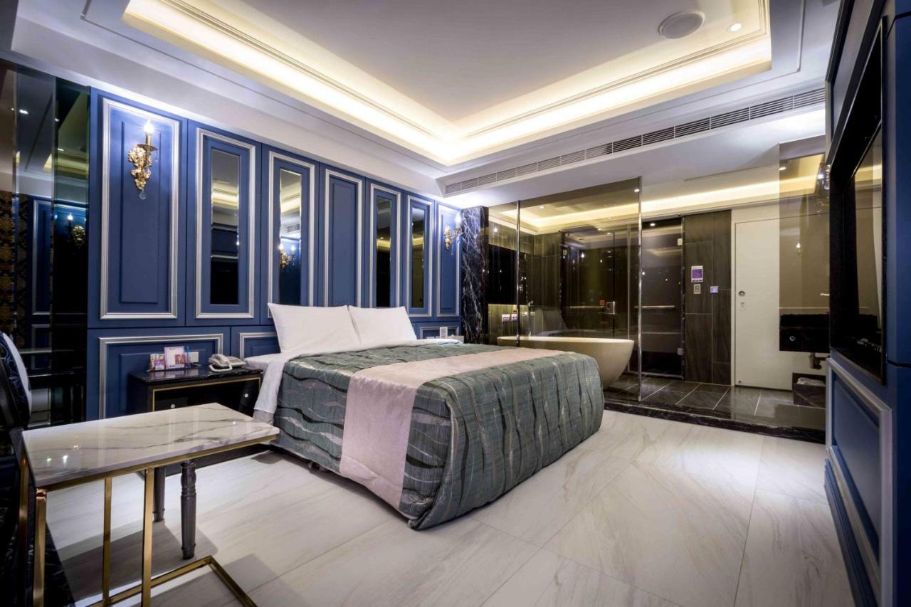 Ouge Motel - Fengshan Kaohsiung Extérieur photo