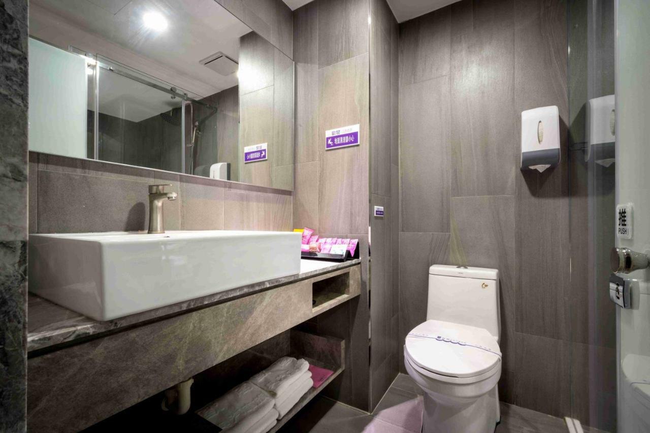 Ouge Motel - Fengshan Kaohsiung Extérieur photo